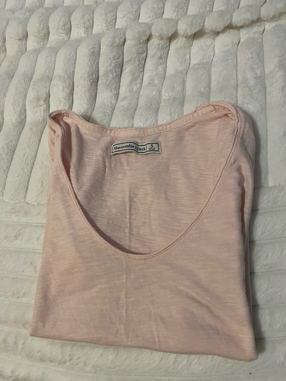 abercrombie & fitch pink lightweight top🪽